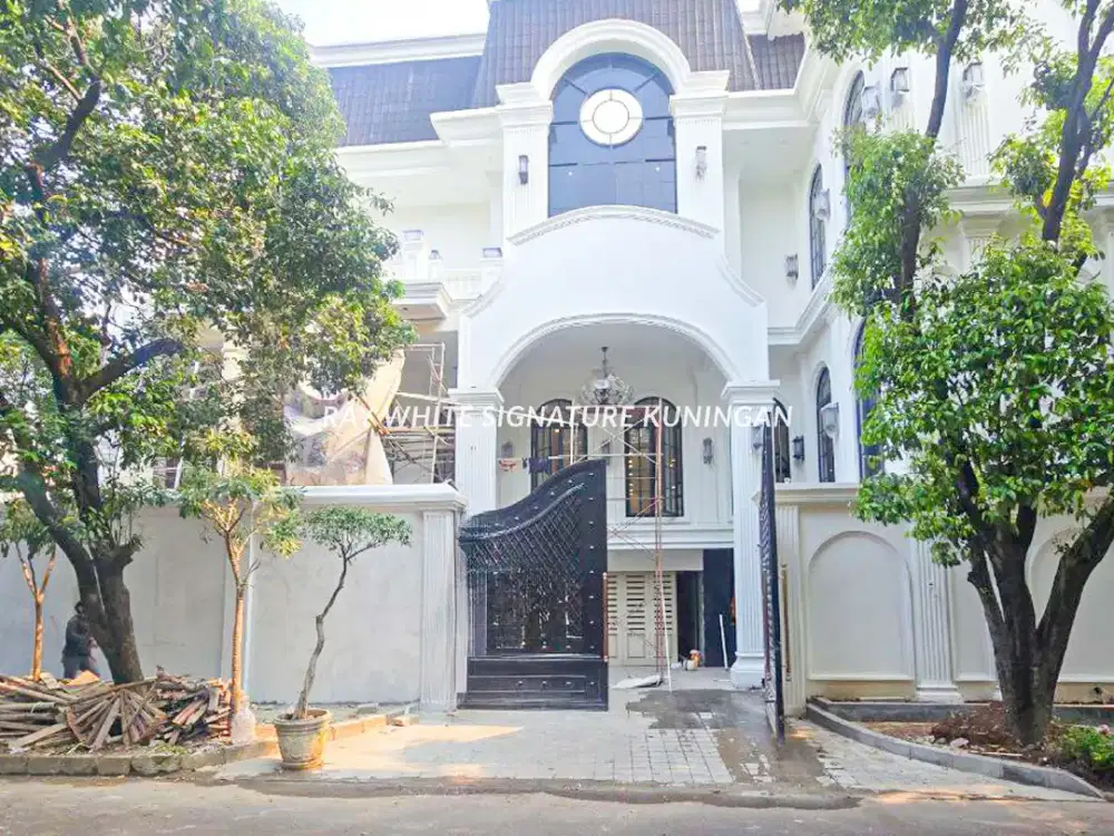 Rumah Baru dan Mewah di Lokasi Prestisius Pondok Indah