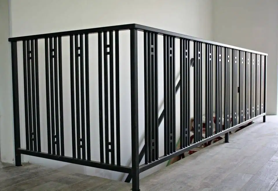 Railling tangga/balkon rumah model minimalis