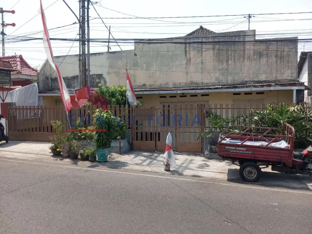 Rumah Lama Dijual Kebalen Malang Dekat Pasar & Pusat Kota
