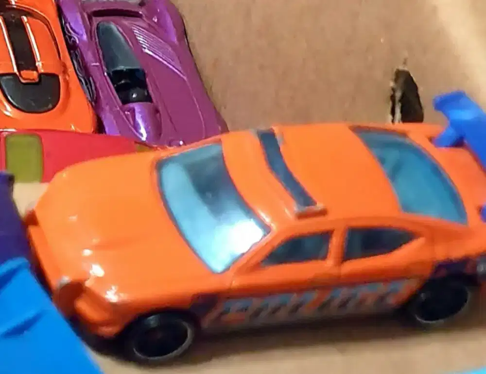 Mobil mobilan hotwheel
