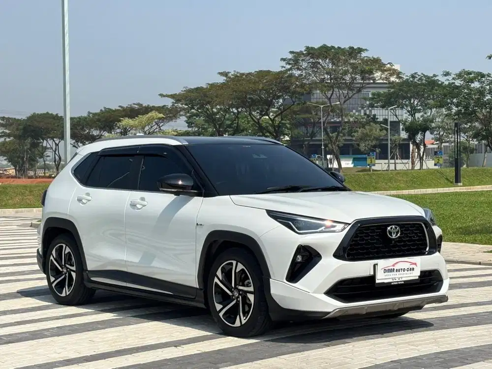 Yaris Cross Hybrid GR 2023 KM 28RB