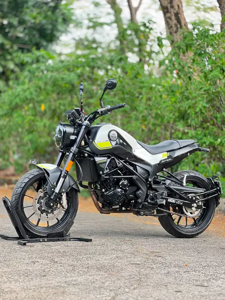 BENELLI LEONCINO 250 ABS 2024 PUTIH KM 9K PAJAK PANJANG LIKE NEW