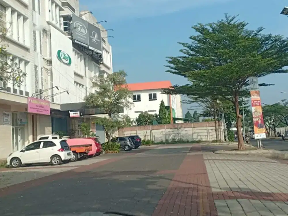 Dijual Kos-Kosan Rukan 4 Lantai di Mega Boulevard Harapan Indah