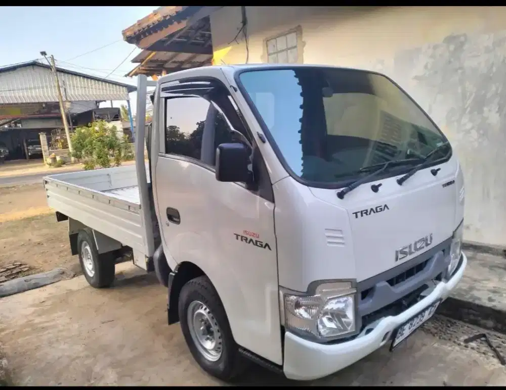 Pickup Isuzu Traga