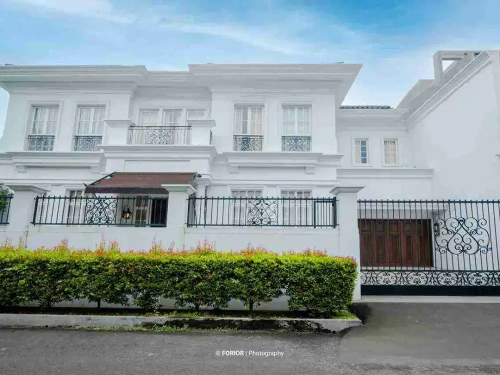 JUAL RUMAH MEWAH 2 LANTAI SHM DI KUNINGAN JAKARTA SELATAN – LT 604 M²