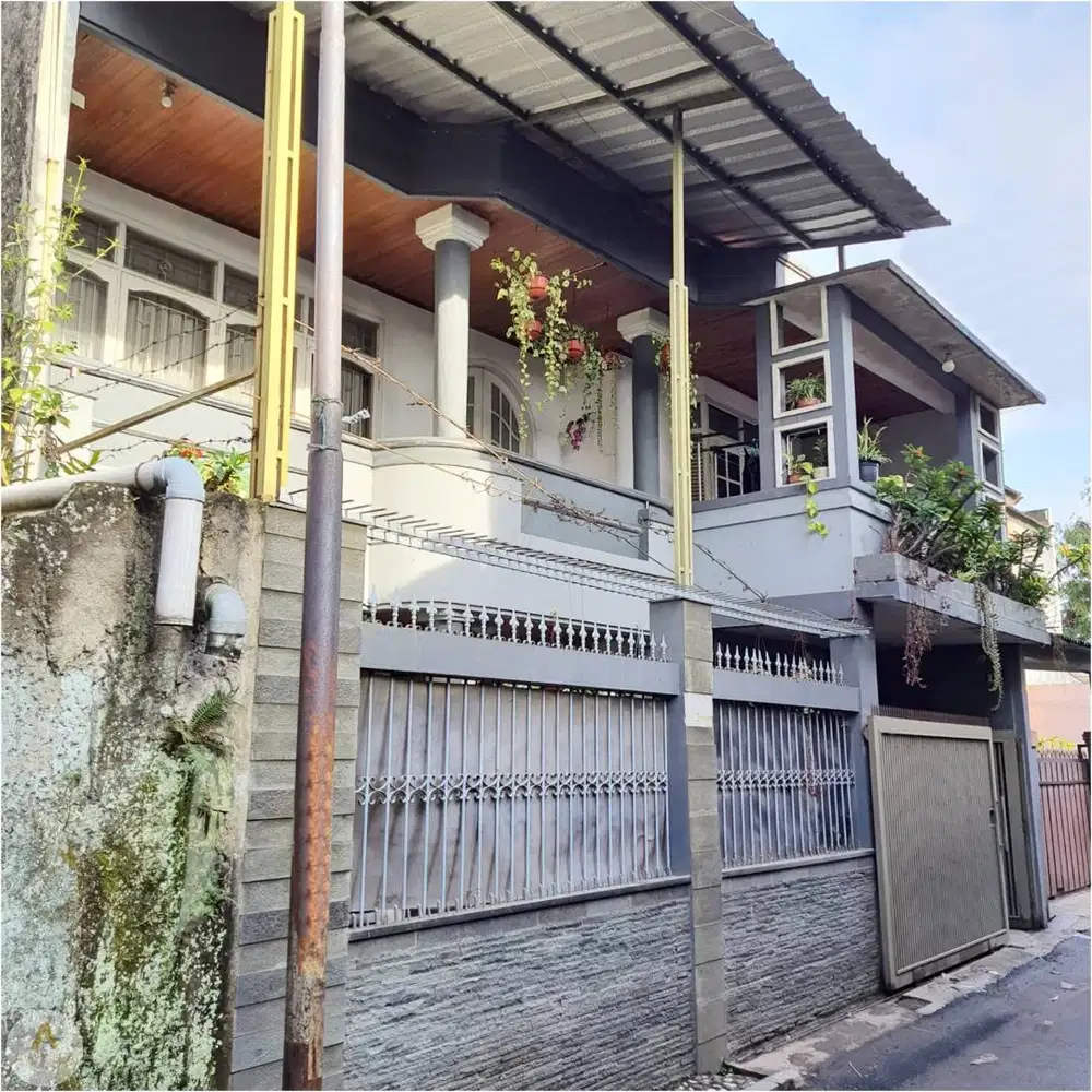 Jual Rumah 2 Lantai di Cibaduyut Lokasi Strategis dekat Tol Moh Toha