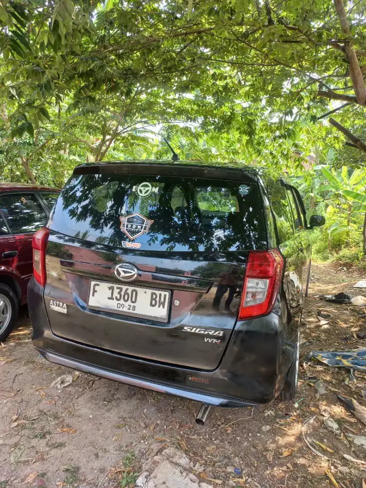 Daihatsu sigra d manual 2018