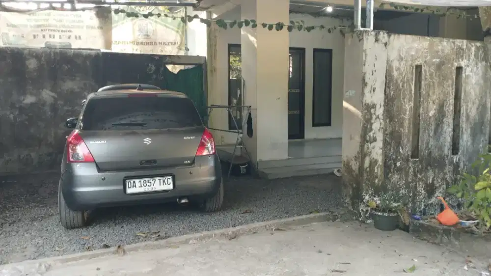 Dijual cepat mobil Swift metik 2006