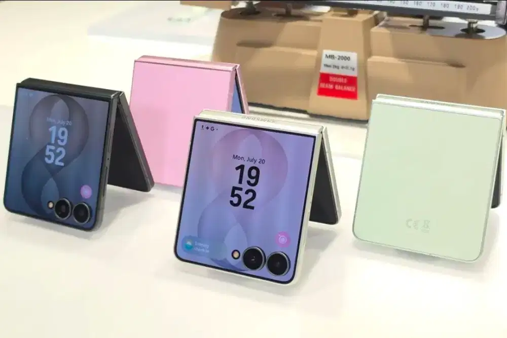 Samsung Galaxy Z Flip 8 5G