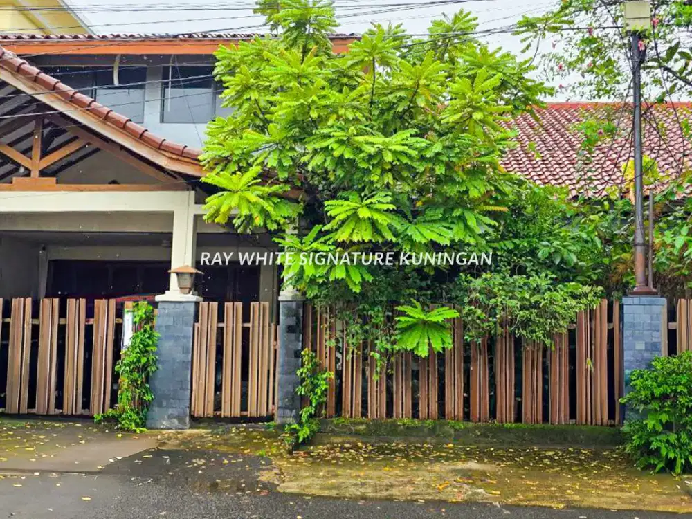 Rumah 2 Kavling Lokasi Strategis di Jl Darmajaya Pejaten, Pasar Minggu