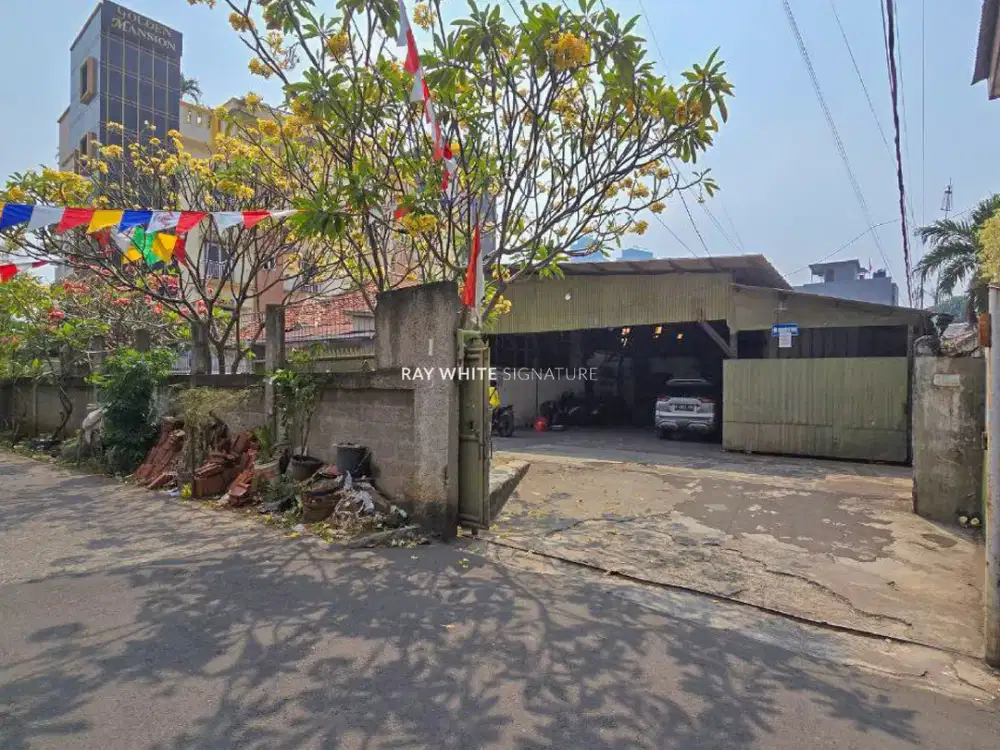 Tanah dan Bangunan di Jl Blumbang