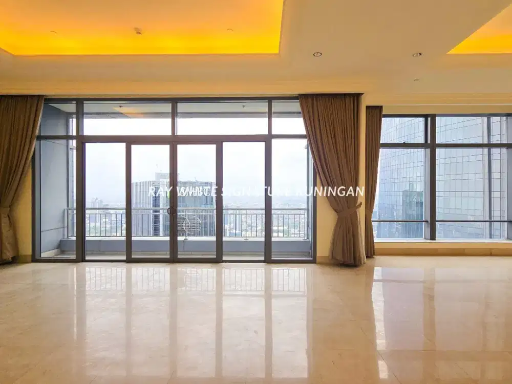 Apartemen Airlangga Ritz Carlton Mega Kuningan 4 BR Semi Furnished