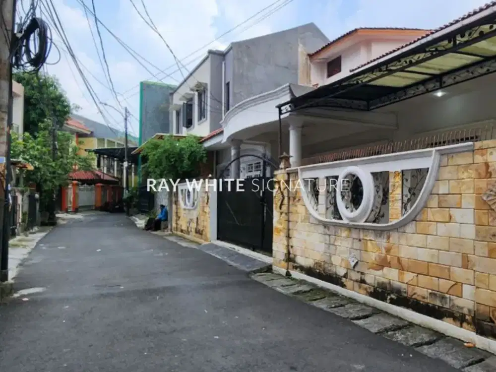 Rumah Layak Huni Deket Stasiun Tebet di Jl Tebet Utara