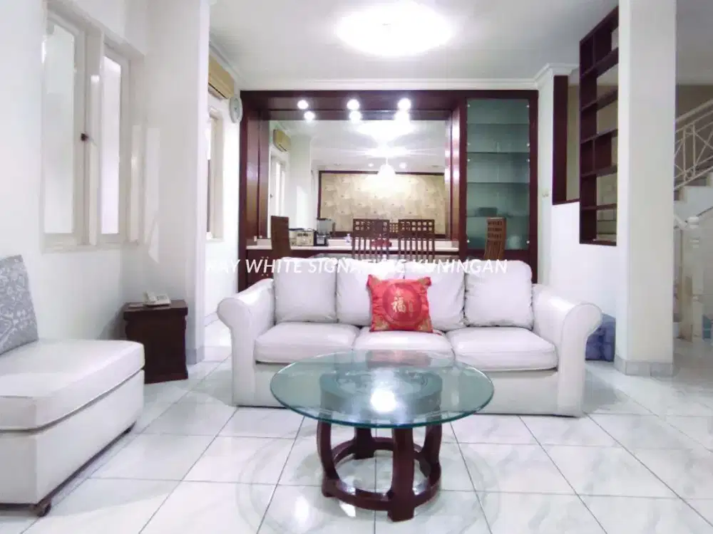 Rumah 2 Lantai Permata Buana