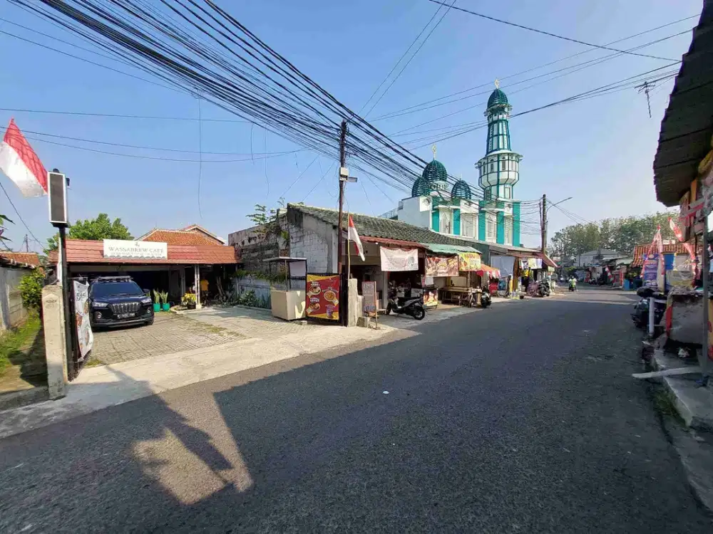 rumah dan coffe shop hadap 2 muka pinggir jalan ramai