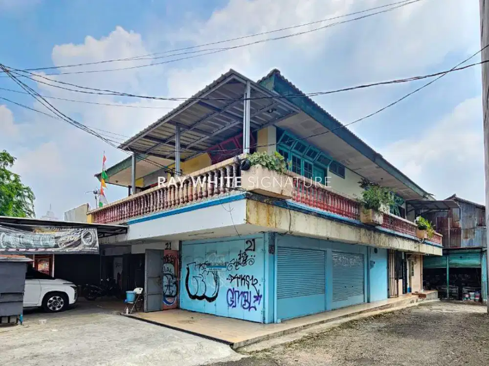 Dijual Tanah dan Bangunan Cocok Untuk Usaha di Kebayoran Lama