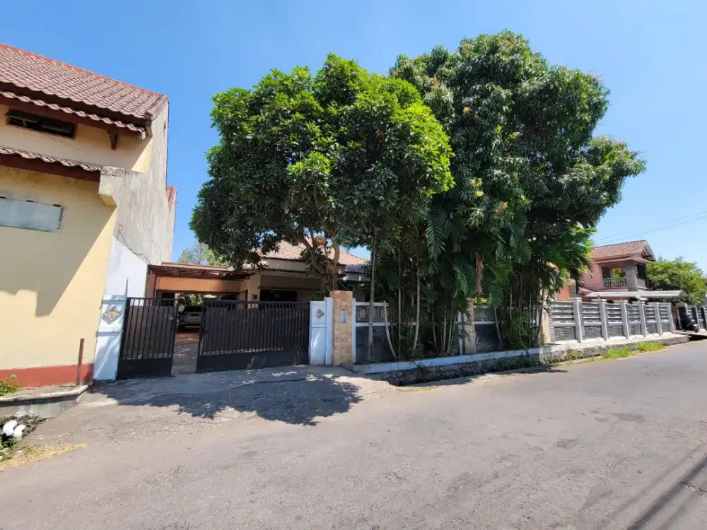 Rumab dijual cepat BU strategis kartasura singopuran jalan lebar