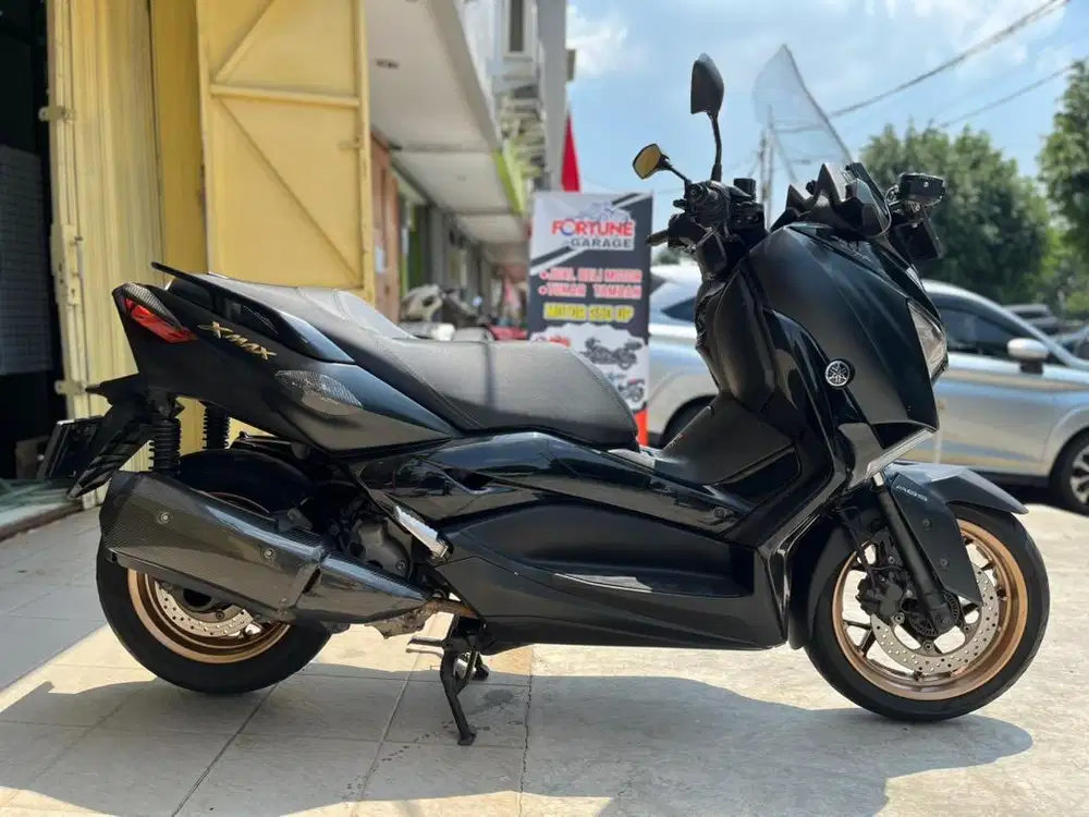 YAMAHA XMAX 250 ABS MAXI SIGNATURE 2021 KM 19RB HITAM ANTIK