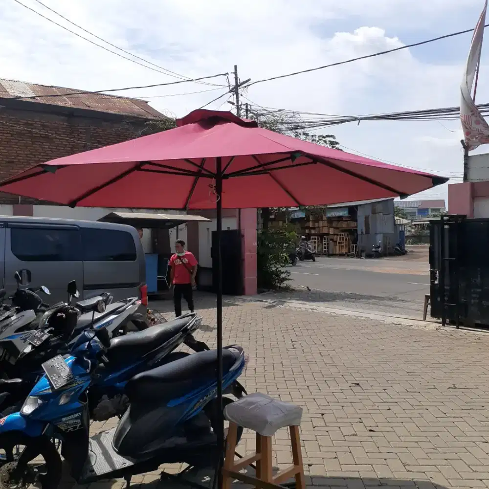 payung kafe diameter 2,50cm payung rangka besi