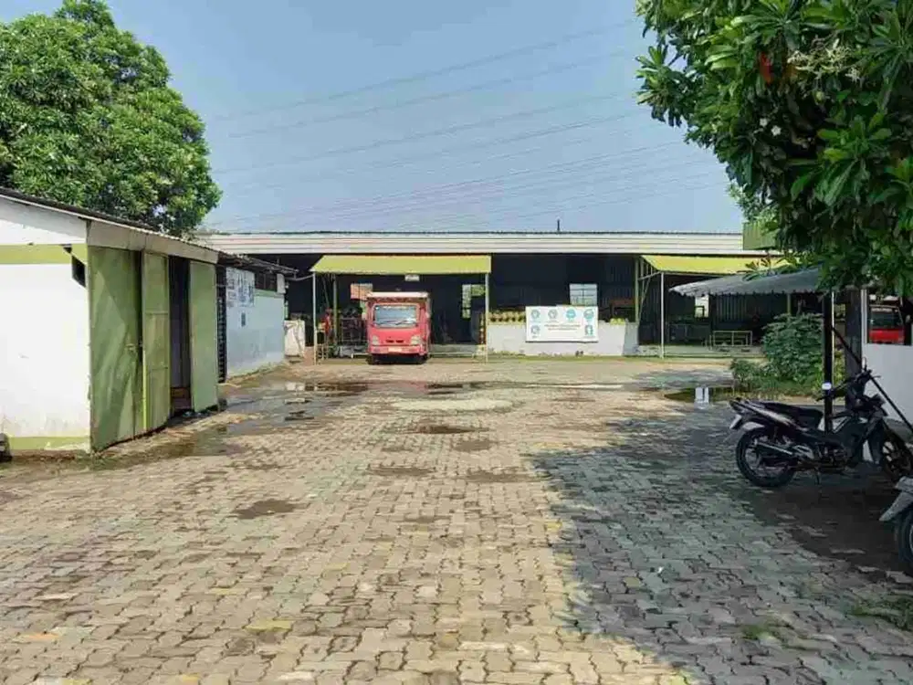 Dijual via lelang Gudang Kel.sumberrejo,kec.pakal SURABAYA,