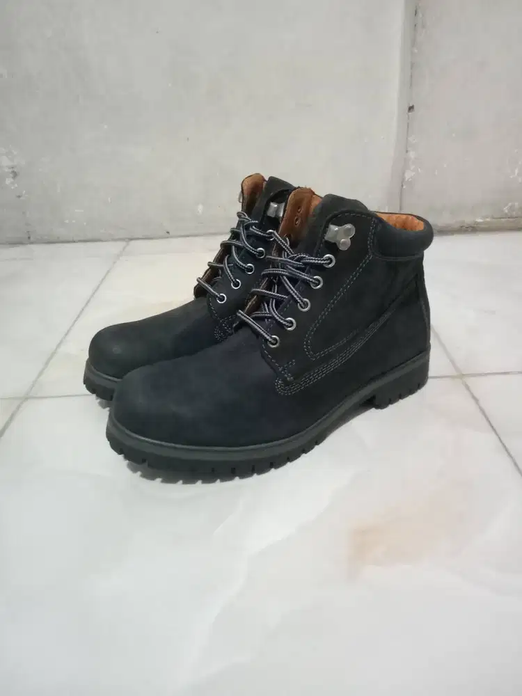 Sepatu Merk CANGURO Size 42
