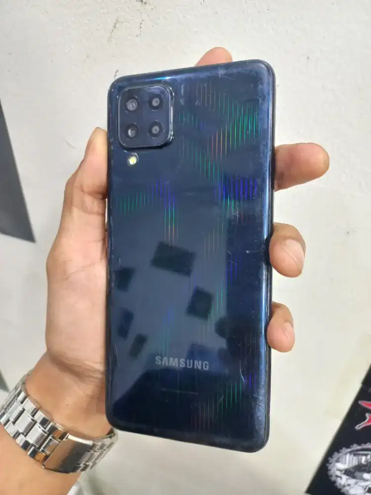 Samsung M32 6/128gb