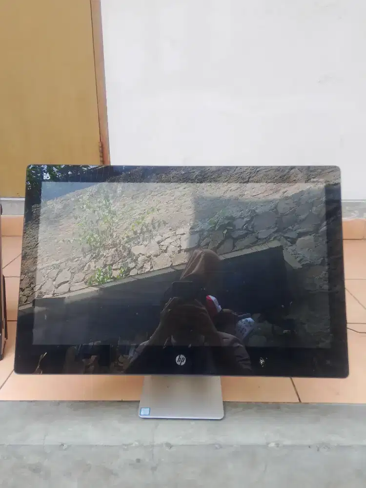 Di Lelang 3 komputer All PC dan 2 Monitor