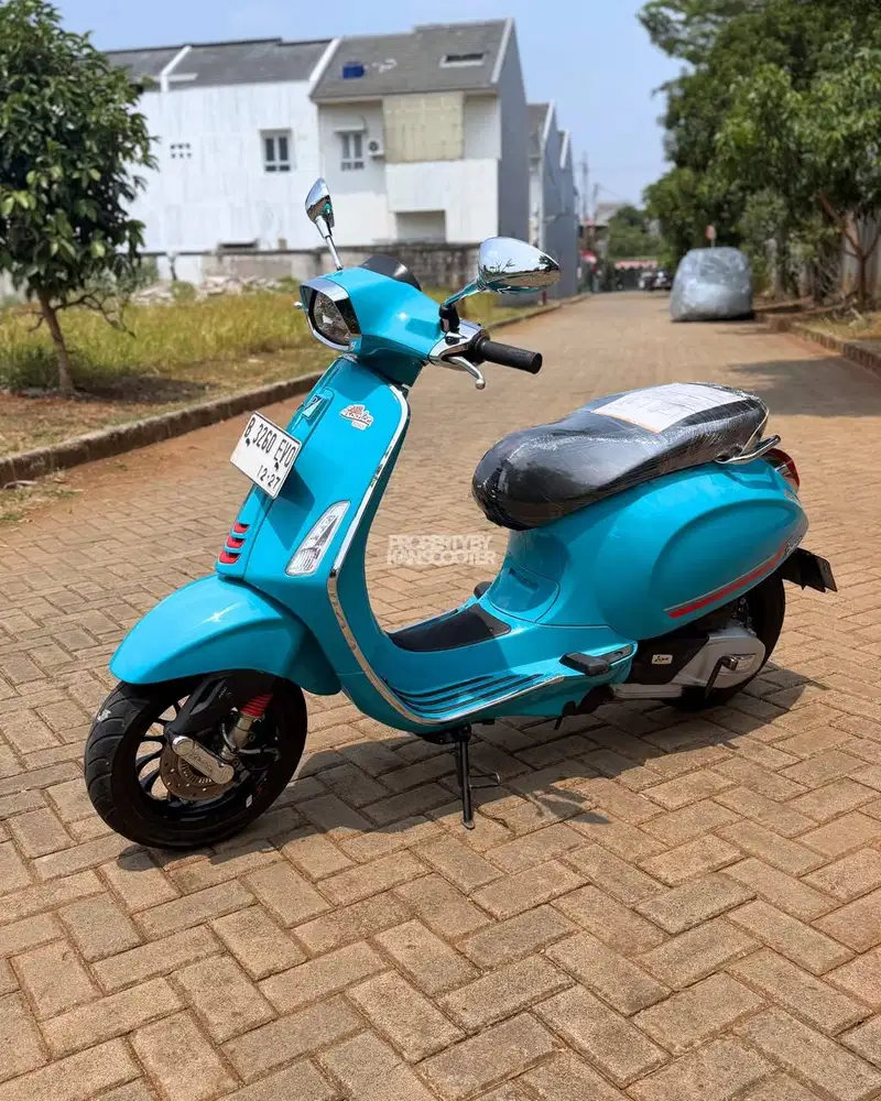 JUAL MURAH VESPA SPRINT S 150 iGET ABS FACELIFT 2022 MULUS