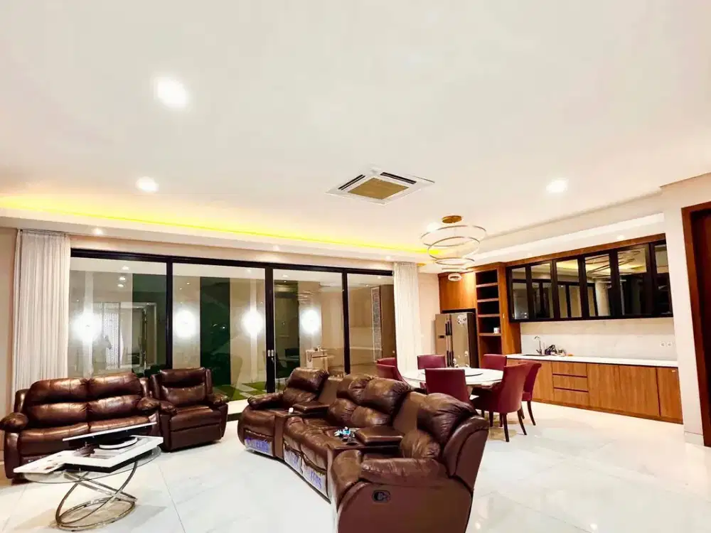 Rumah Minimalis Mewah 2 Lt Citraland Depan Pakuwon Indah