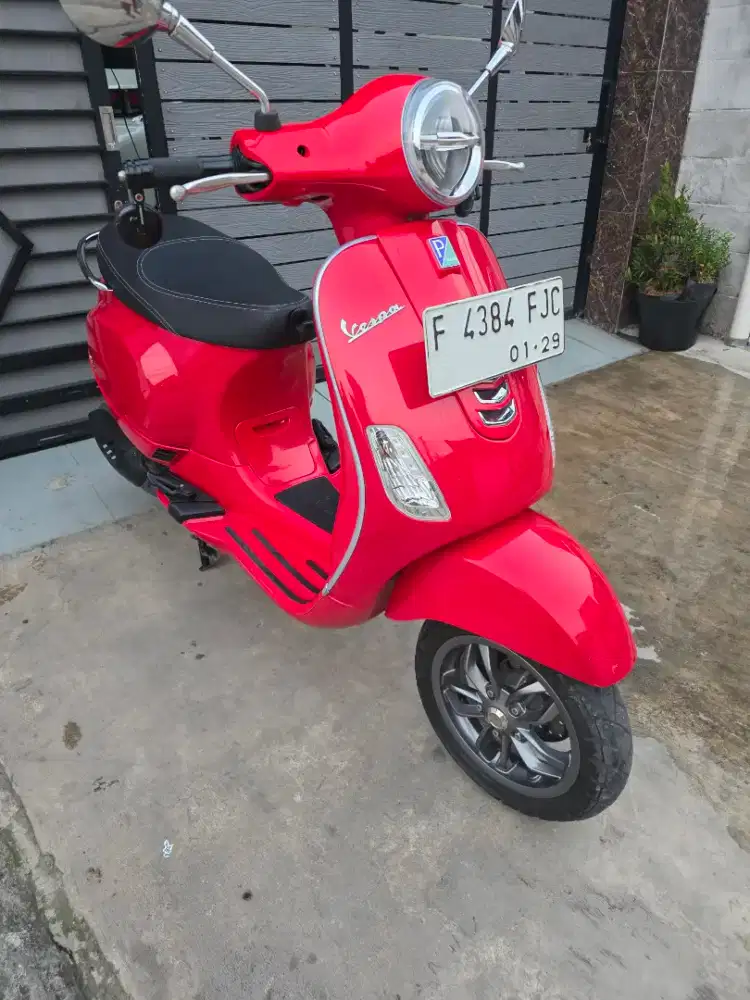 Vespa LX 125 tahun 2023 reg 2024