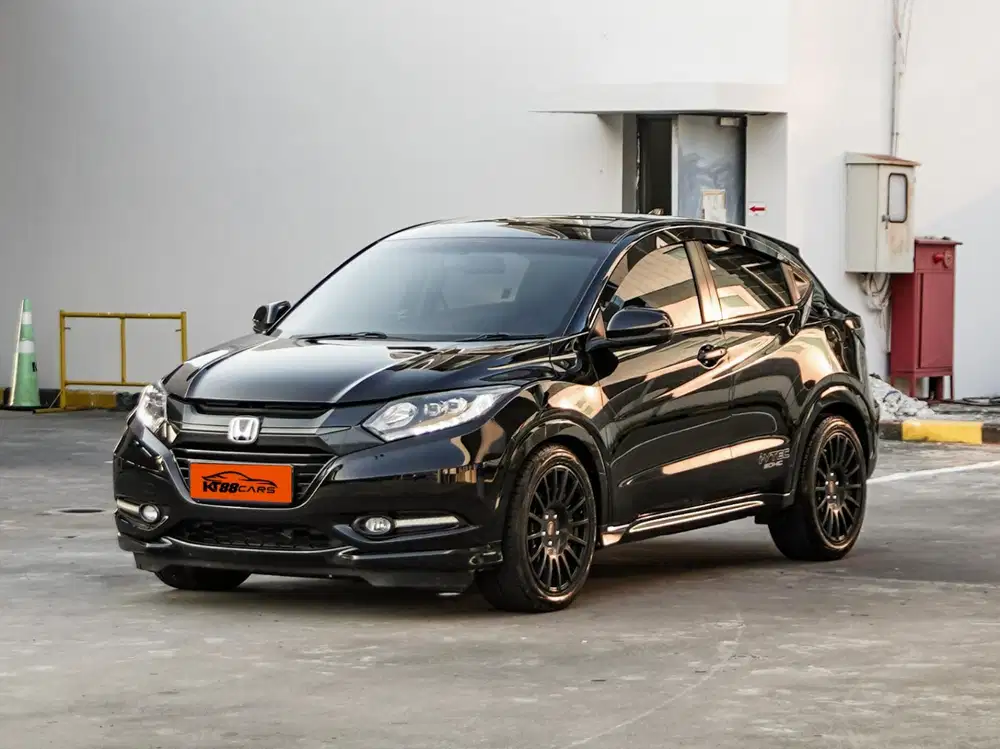 Honda HRV Prestige 1.8 Matic 2018 hitam genap