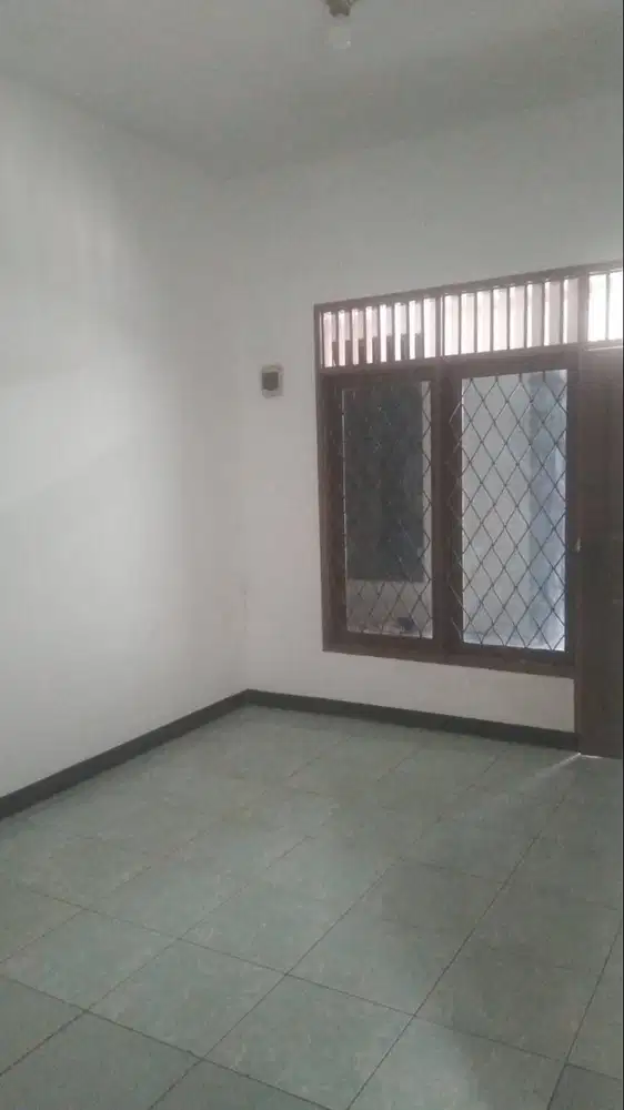 kontrak Rumah atau terima kos putri