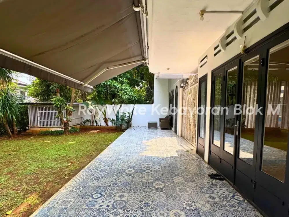 Dijual Rumah Eksklusif dan Luas di Tirtayasa I, Kebayoran Baru Lokasi Paling Strategis