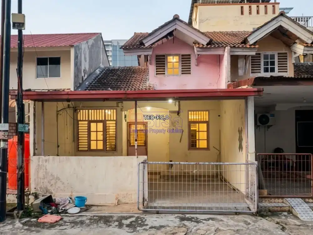 Rumah 1,5 Lantai di Baloi Impian — Dekat Grand Mall & Bcs Mall