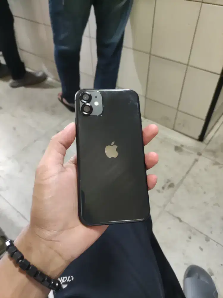 Di Jual... IPHONE 11 64GB IBOX