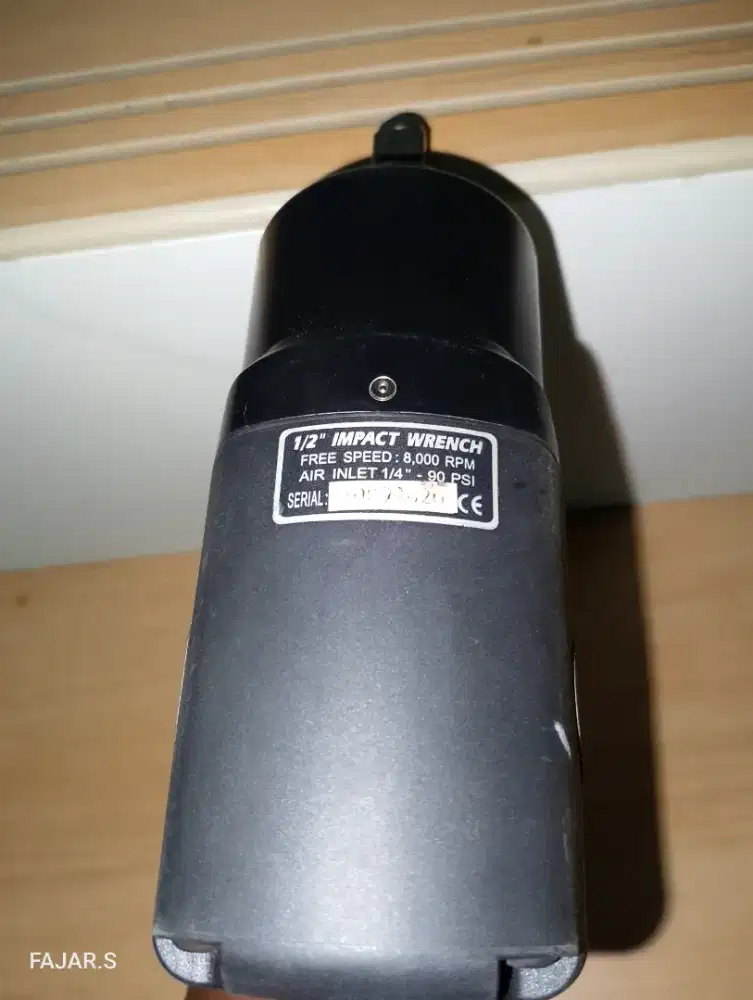 Air Impact Wrench Krisbow Composite 1/2 DPIW12 1112Nm Like New.