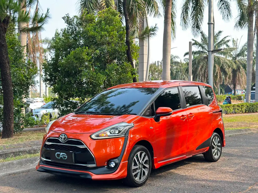 Toyota Sienta Q AT 2017
