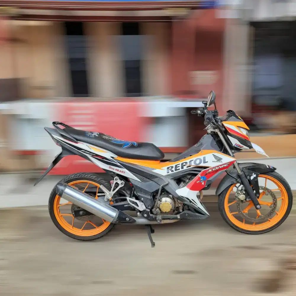Di jual motor Honda Sonic 150cc
