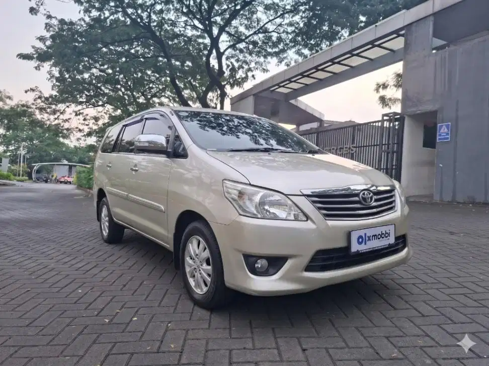 TDP 7, JT Toyota Kijang Innova 2.0 G Bensin-AT Hitam 2012