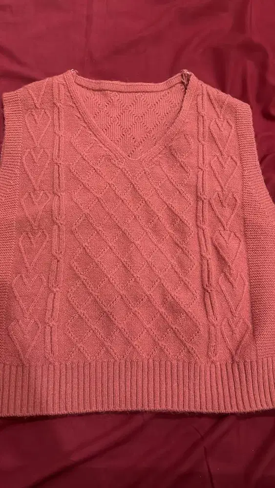 Rompi Rajut  (Knit Vest)