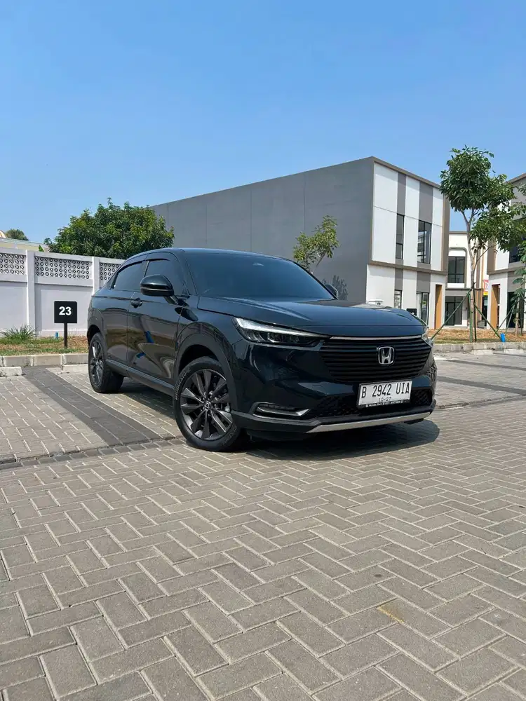 TDP 30jt !! Honda HRV 1.5 SE Spesial Edition CVT Panoramic 2022 Hitam