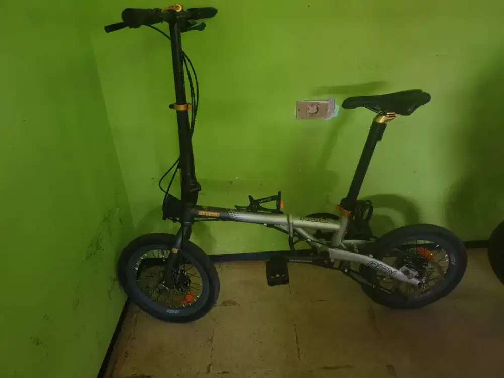 SEPEDA LIPAT MAXIMO