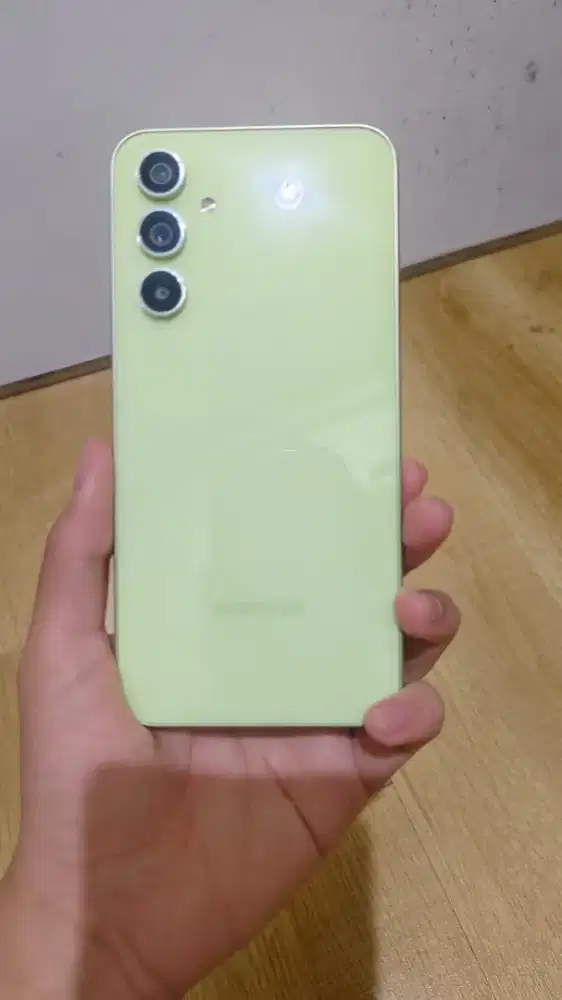 Samsung A54 5G 8/256 Warna Awesome lime