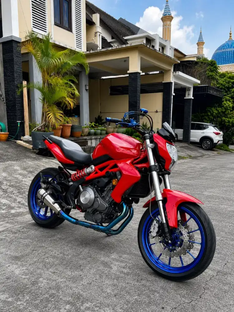 Benelli tnt 250 (suara 4 silinder)