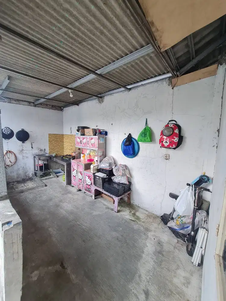 Dikontrakan rumah tinggal hanya 10 menit dari stasiun Parung Panjang