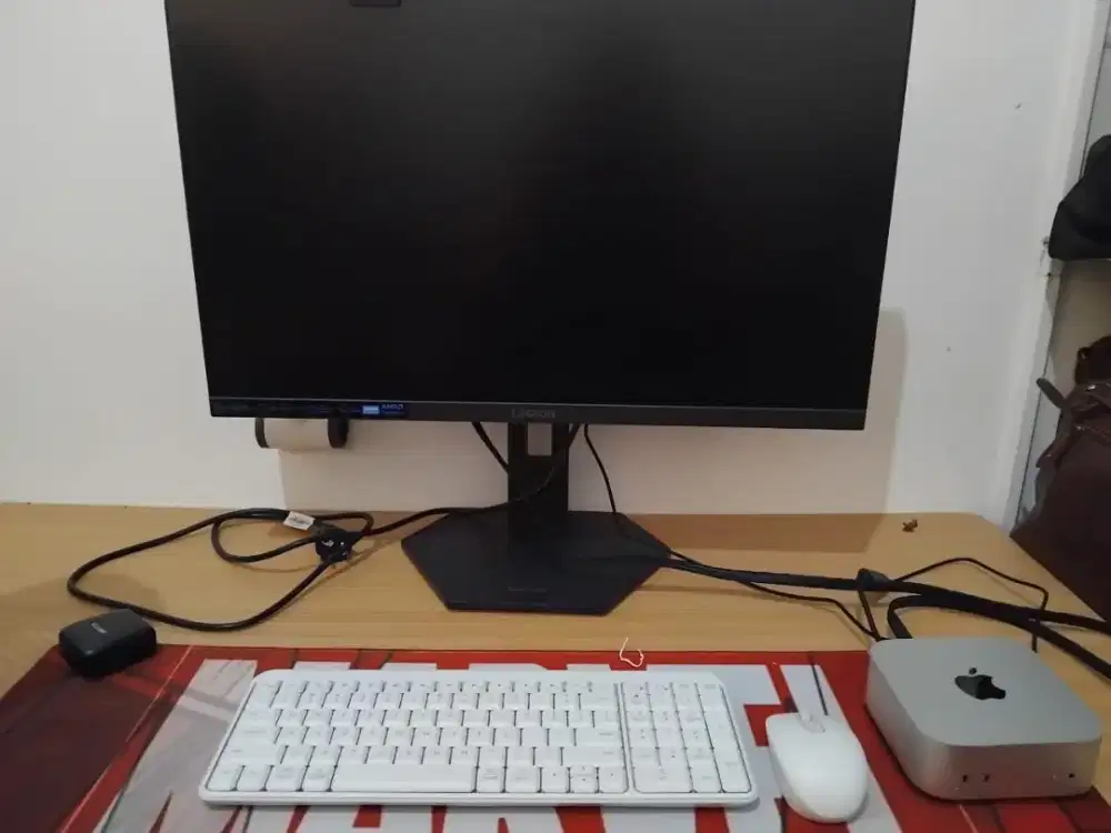 LENOVO LEGION 27Q-10 27” QHD 240Hz — LIKE NEW!