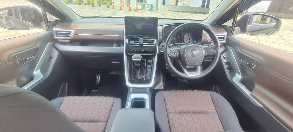 Di Jual Zenix G CVT bensin 2023  istimewa  full orisinil siap pakai