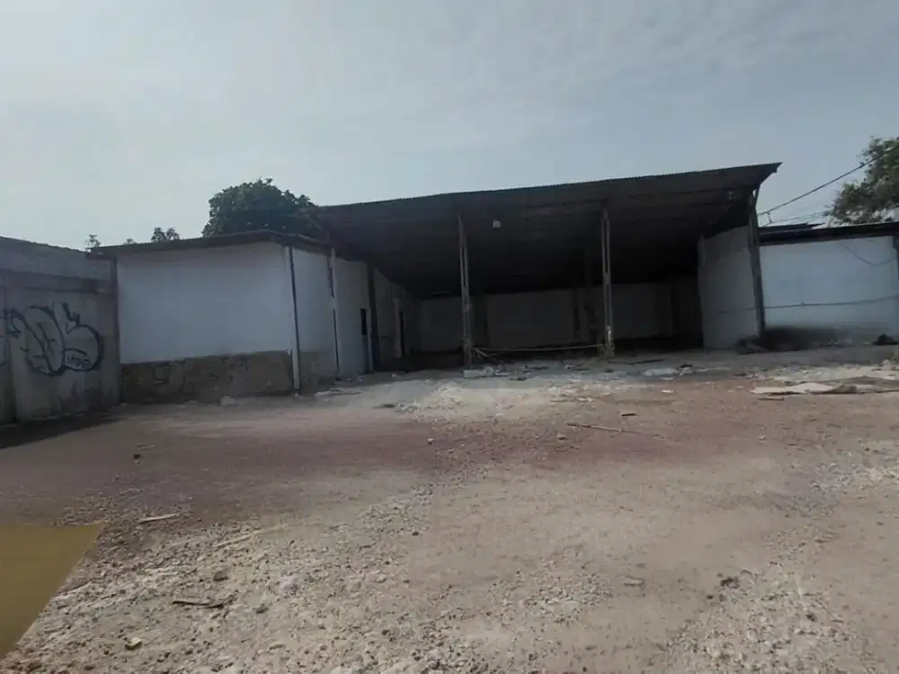 DiSewakan Lahan + Bangunan kecil Lokasi Jalan Perjuangan Bekasi