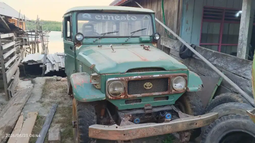 FJ 40 Cruiser tahun 1978
