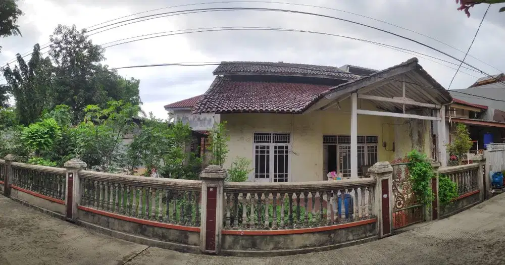 Dijual Rumah Tua Hoek Hitung Tanah, Nego